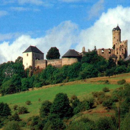 Gast- Und Gaestehaus Simon Greifenstein Exterior foto
