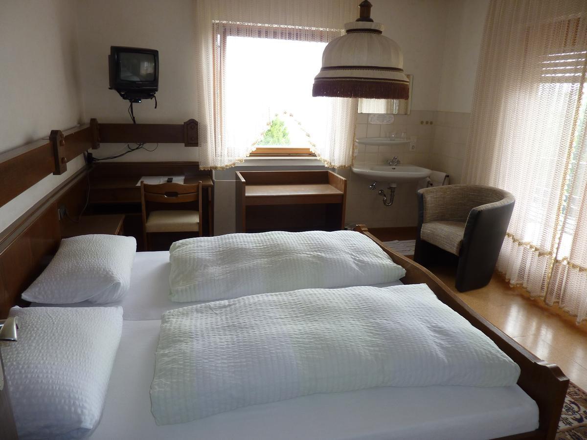 Gast- Und Gaestehaus Simon Greifenstein Quarto foto