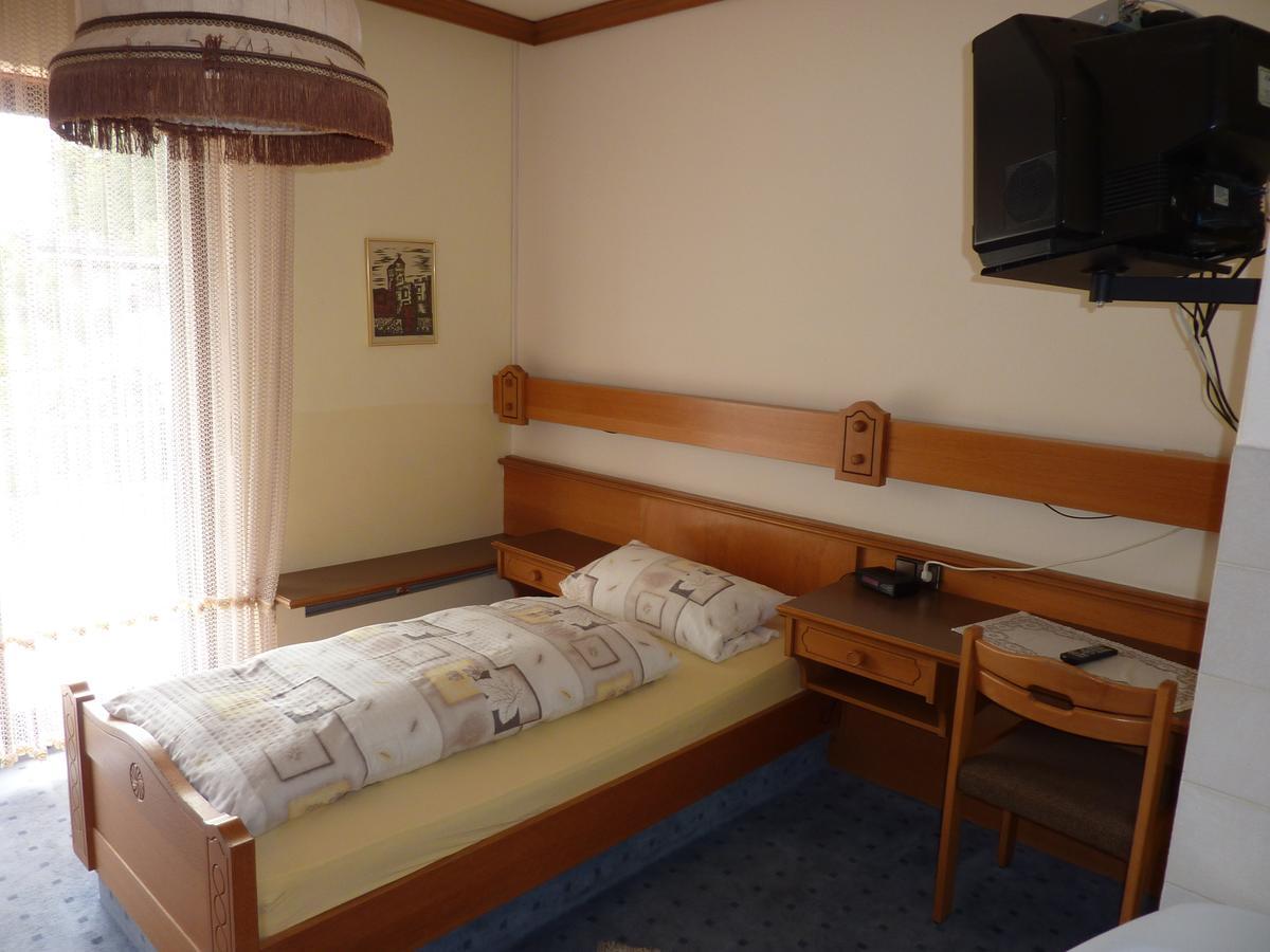 Gast- Und Gaestehaus Simon Greifenstein Quarto foto